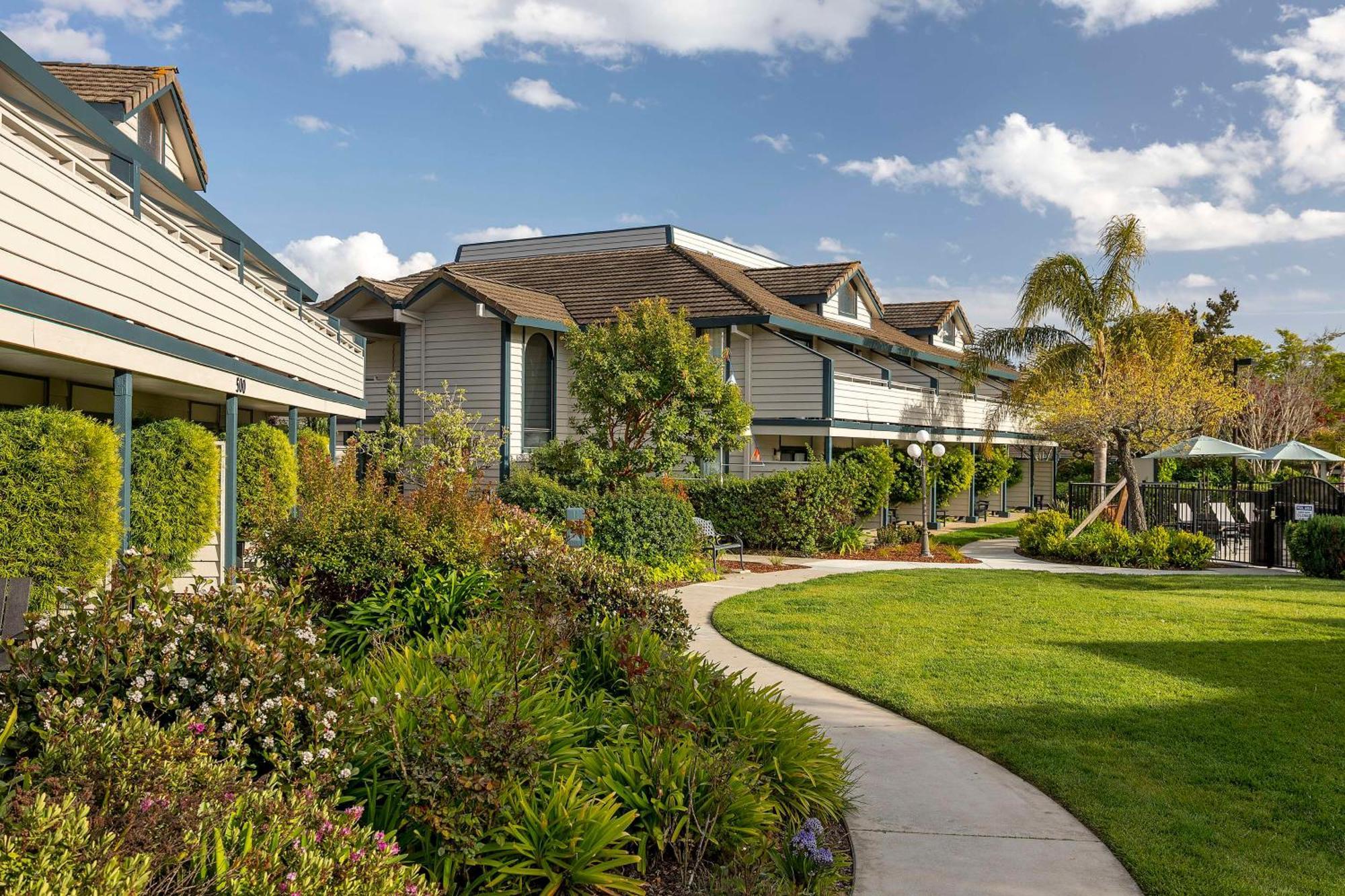 Seacliff Inn Aptos, Tapestry Collection By Hilton Bagian luar foto